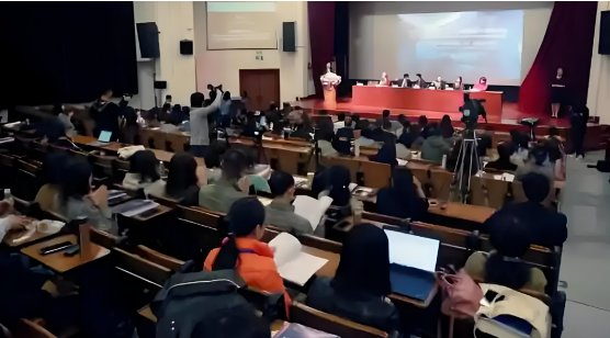口译生存实录：大脑CPU超频，身体电量告急